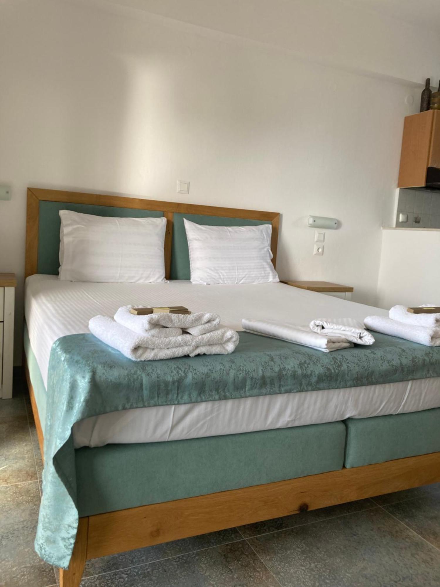 Marianna Sea View Afitos Apartment ภายนอก รูปภาพ