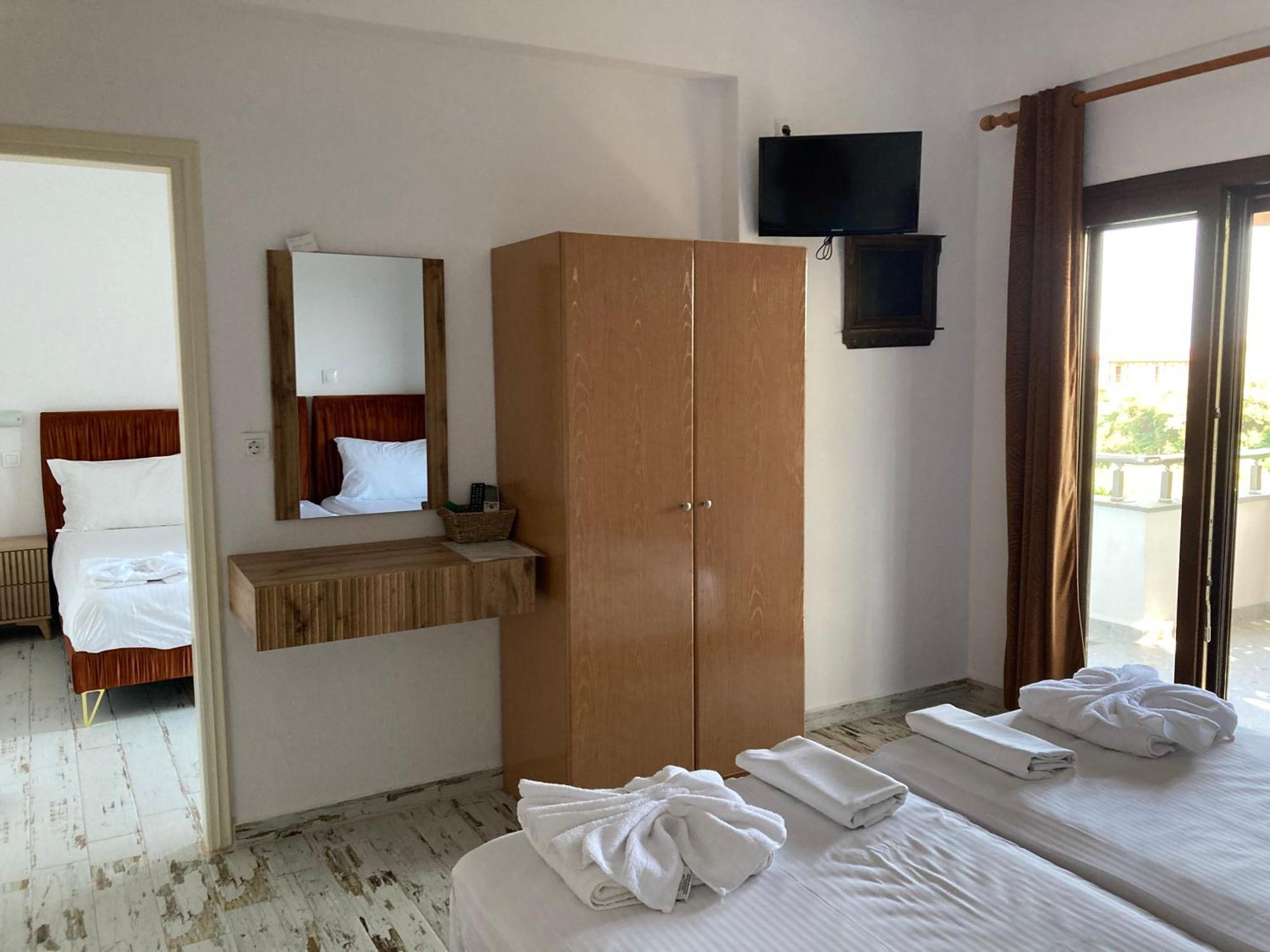 Marianna Sea View Afitos Apartment ภายนอก รูปภาพ