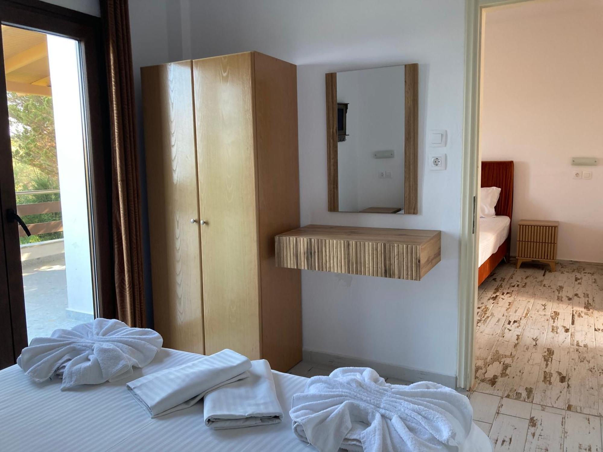 Marianna Sea View Afitos Apartment ภายนอก รูปภาพ